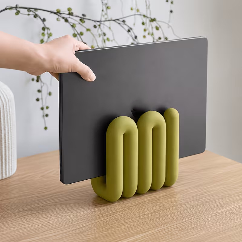 3D Printing Laptop Stand - 3D 프린팅으로 제작된 물결 모양의 노트북